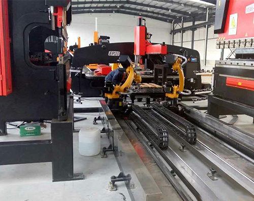 Automatic Solution for Flexible Sheet Metal Processing